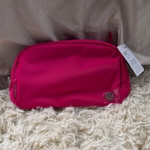 Lululemon Athletica Fuchsia Cosmetic Bag